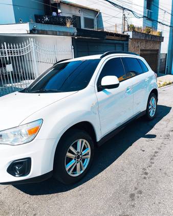 MITSUBISHI ASX 2.0 4X2 16V GASOLINA 4P AUTOMÁTICO MITSUBISHI ASX 2.0 4X2 16V GASOLINA 4P AUTOMÁTICO